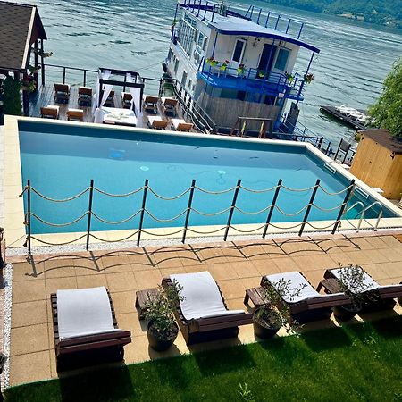 Mustaciosul Dunarii Ieşelniţa Exterior foto