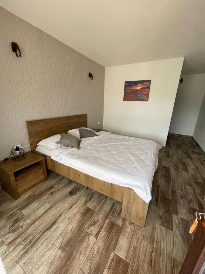 Mustaciosul Dunarii Ieşelniţa Exterior foto