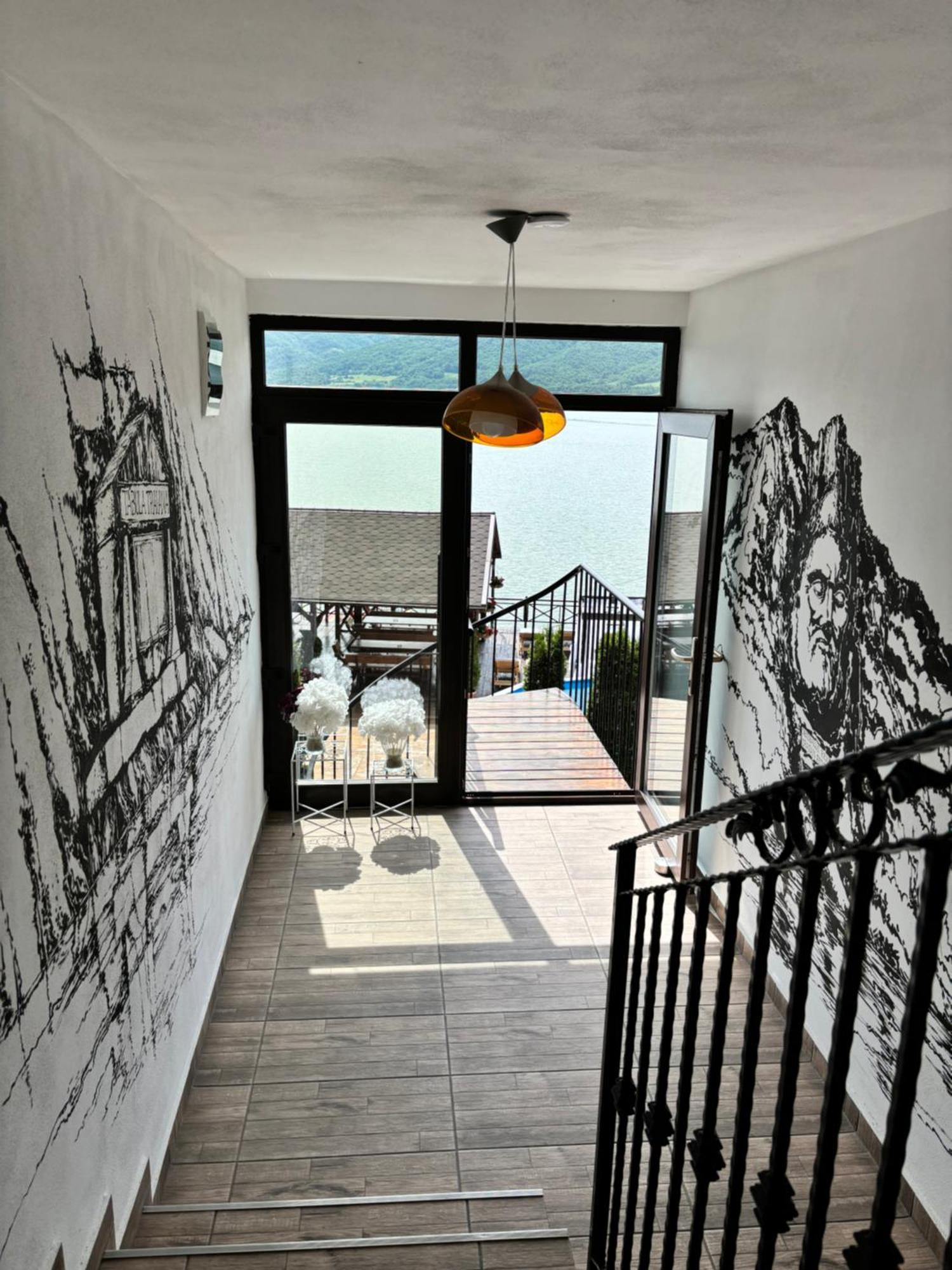 Mustaciosul Dunarii Ieşelniţa Exterior foto