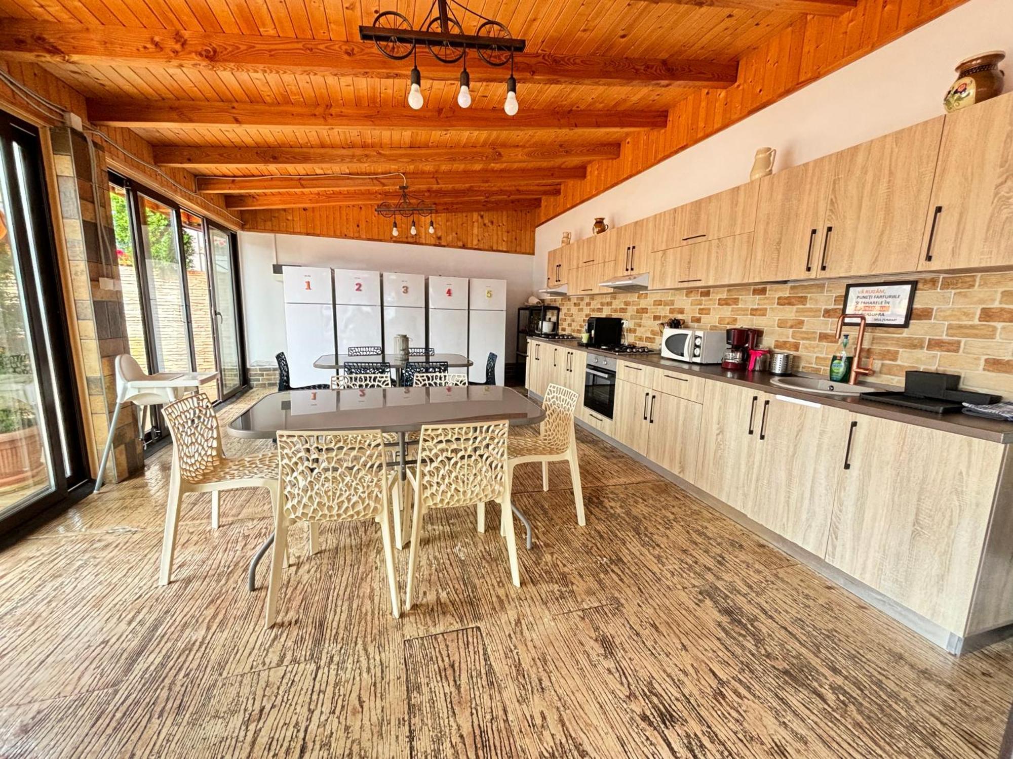 Mustaciosul Dunarii Ieşelniţa Exterior foto