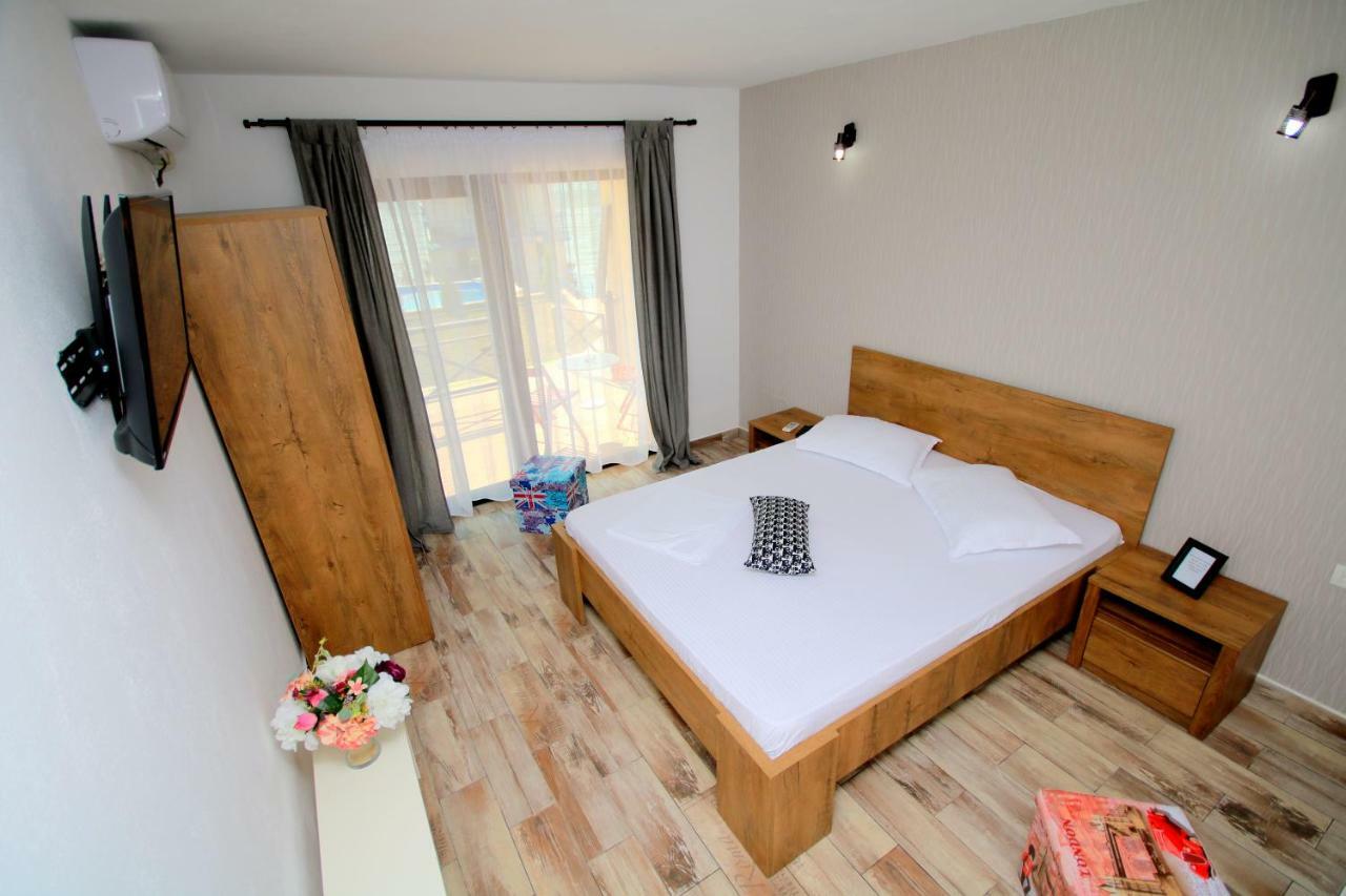 Mustaciosul Dunarii Ieşelniţa Exterior foto